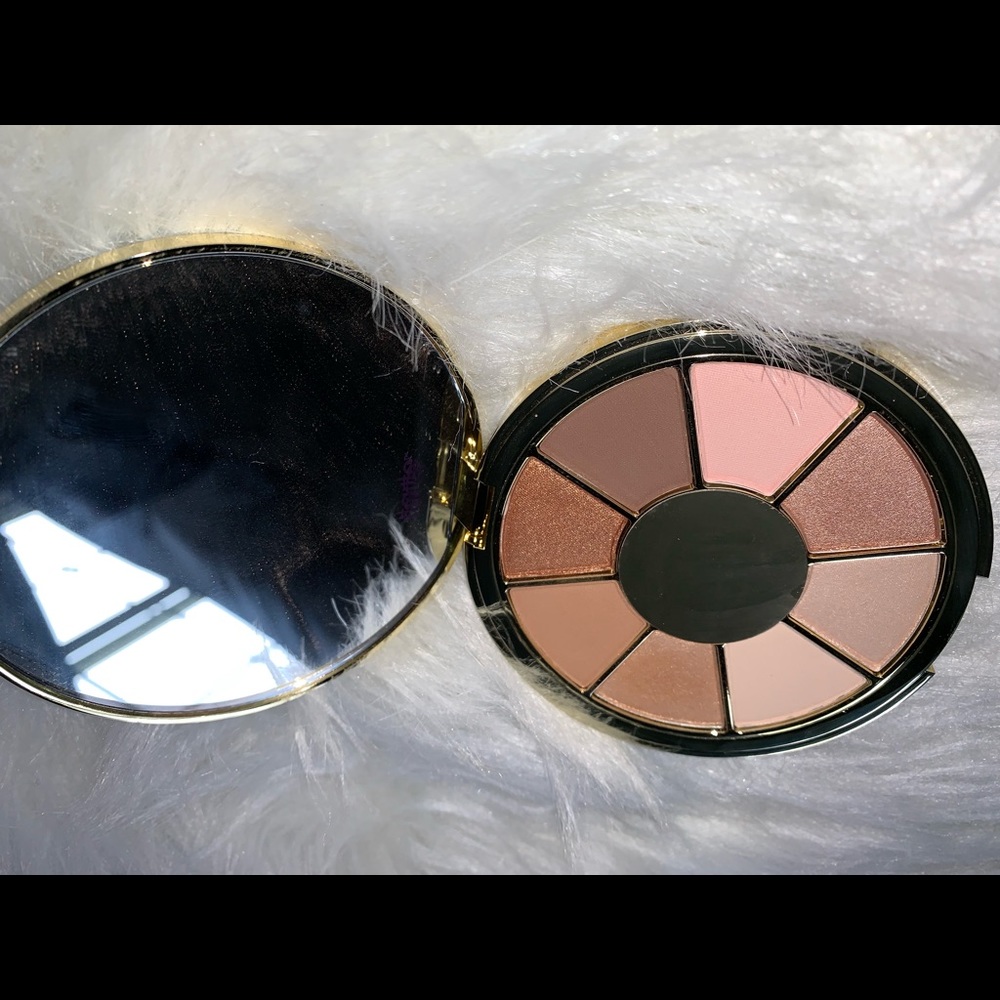 Tarte- eyeshadow pallet